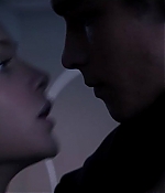 odeyarush_thegiver_01237.jpg